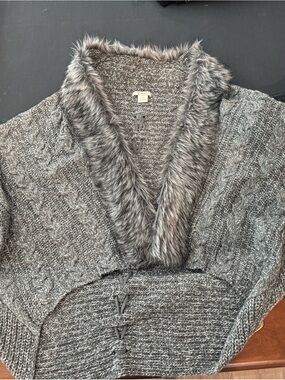 Ariat Gray Cable Knit Cardigan with Faux-Fur Shawl Collar
